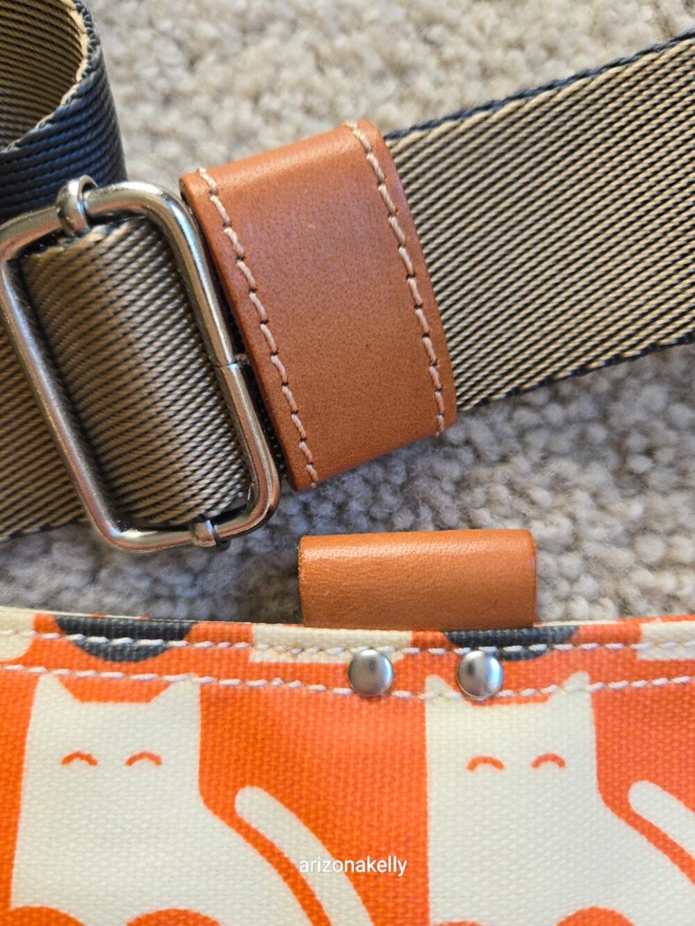 RARE COVETED Poppy Cat Orla Sling Crossbody Bag Persimmon Mid-Cent Design - Picture 6 of 17